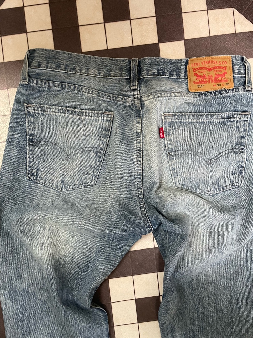 Levi’s 514, low rise, straight jeans